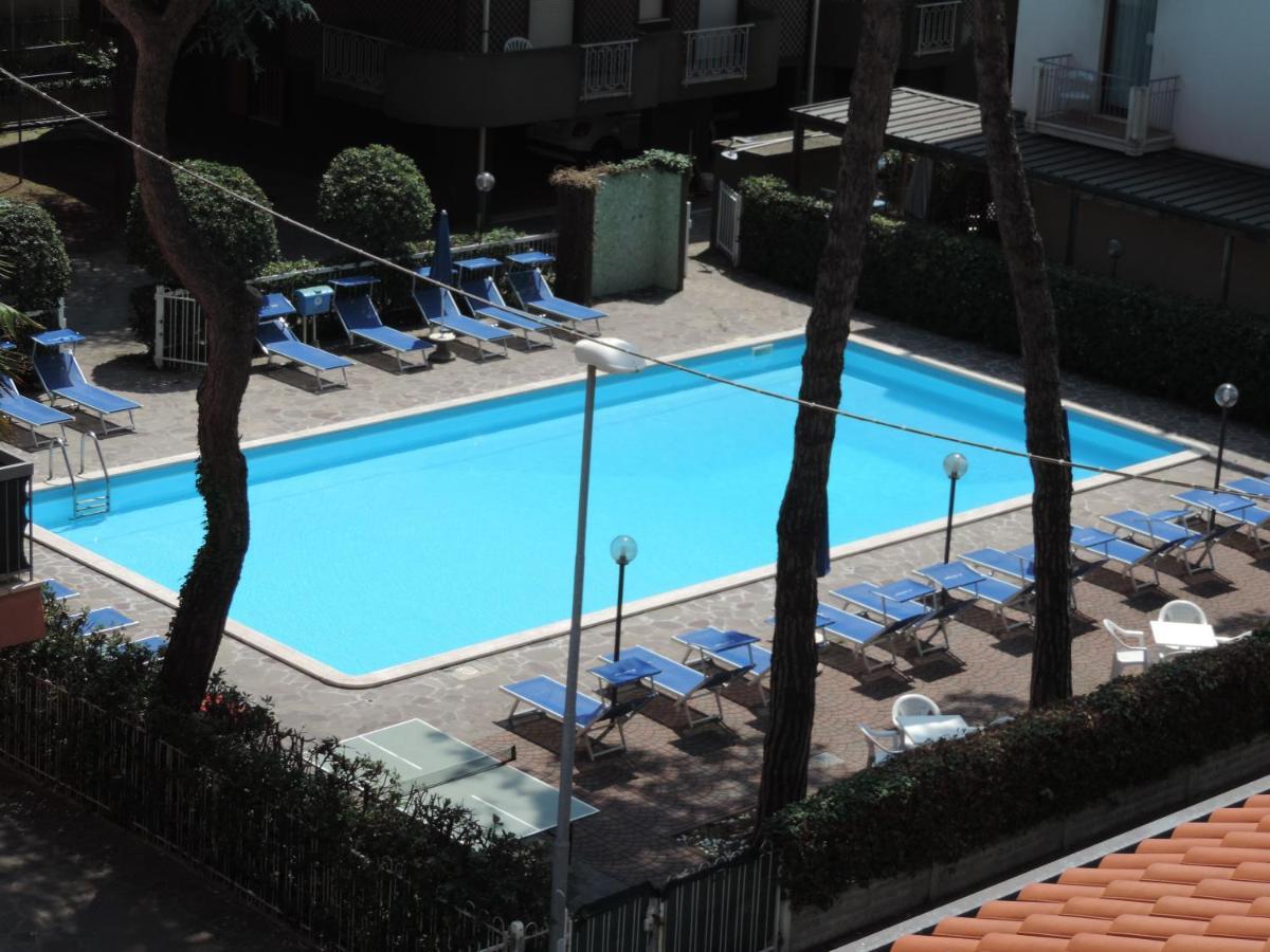 Hotel Liliana 里米尼 外观 照片
